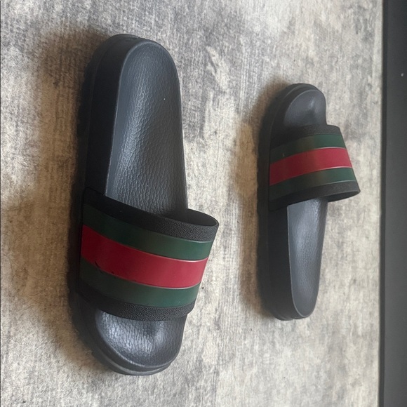 Gucci Slides - Picture 3 of 5